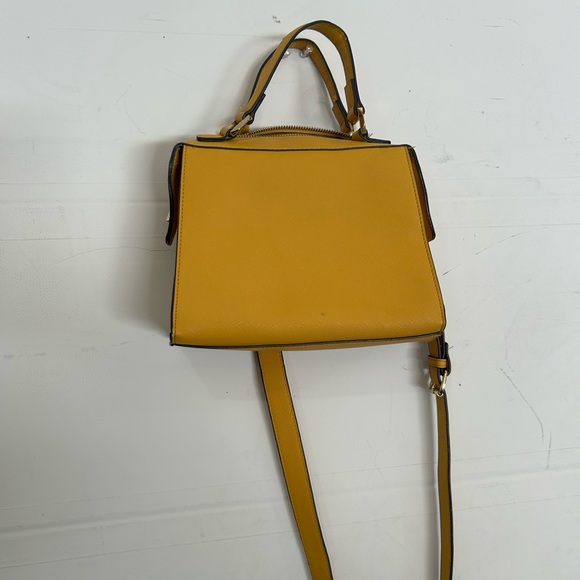 Yellow Steve Madden Cross Body Bag - Picture 5 of 6